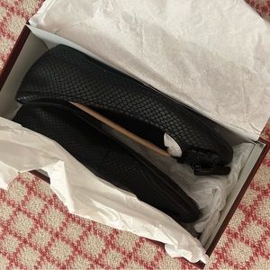 Donald Pliner Women's Tassel Flats